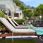 Craiglea Newlands - Villa With Pool & Tennis Court