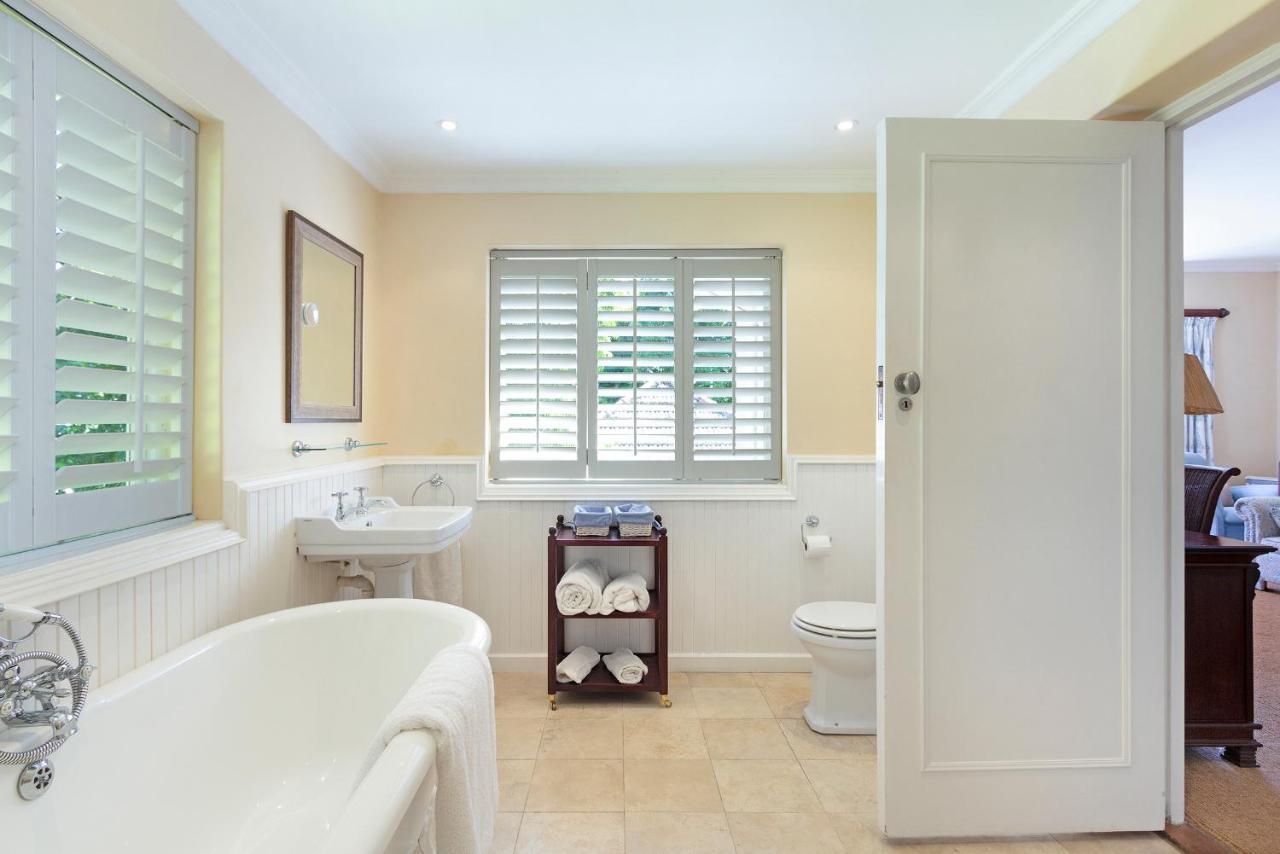 Craiglea Newlands - With Pool & Tennis Court Villa