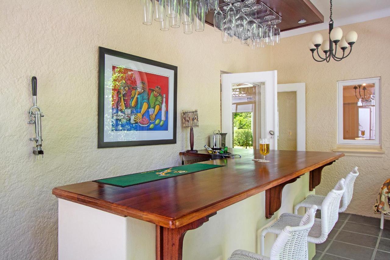 Villa Craiglea Newlands - With Pool & Tennis Court