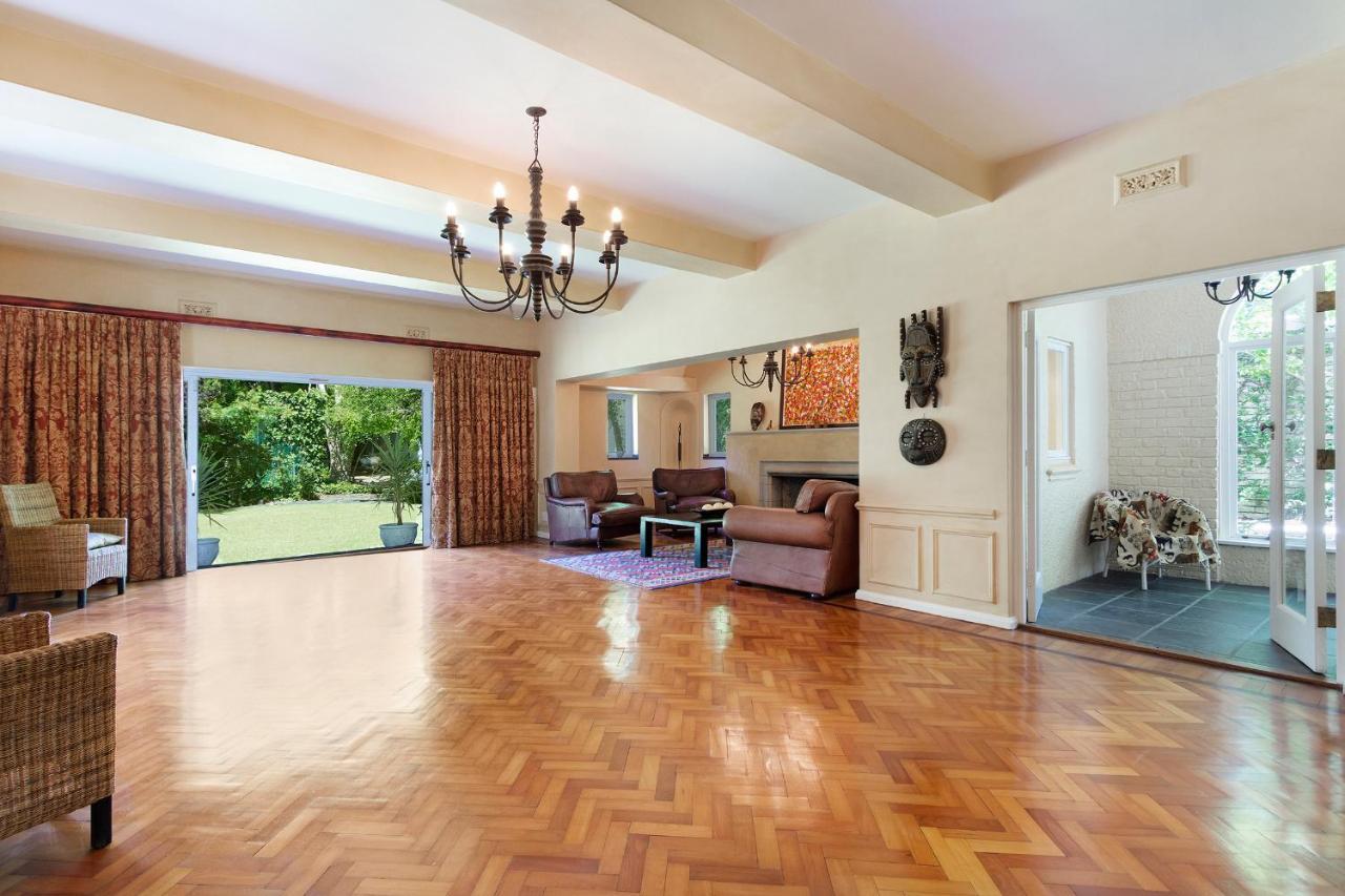 Craiglea Newlands - With Pool & Tennis Court Villa *
