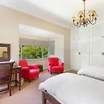 Craiglea Newlands - Villa With Pool & Tennis Court